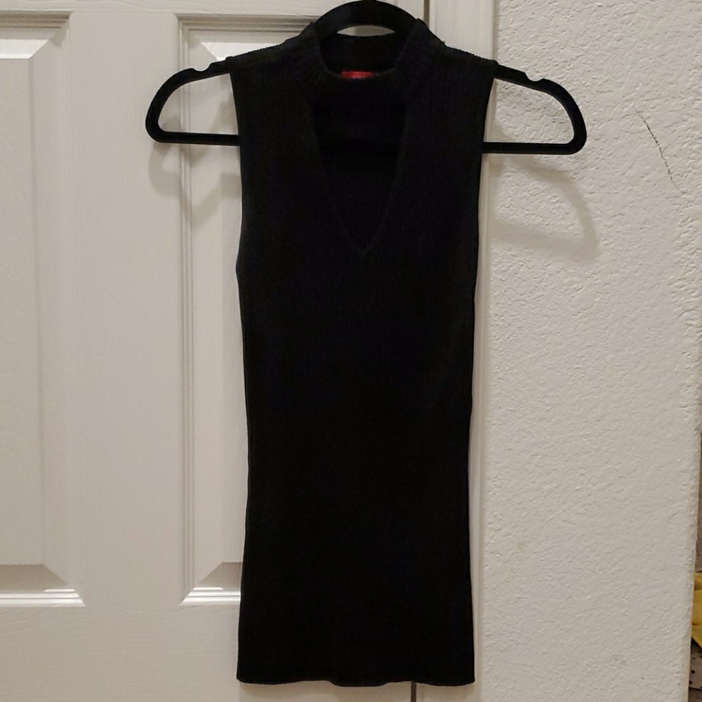 Womens sleeveless top